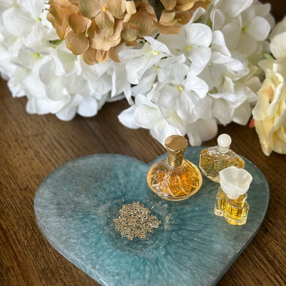 Silky Swirl Blue with Crushed Glitter Heart Decor ~ Tray ~ Platter - Picture 4 of 7